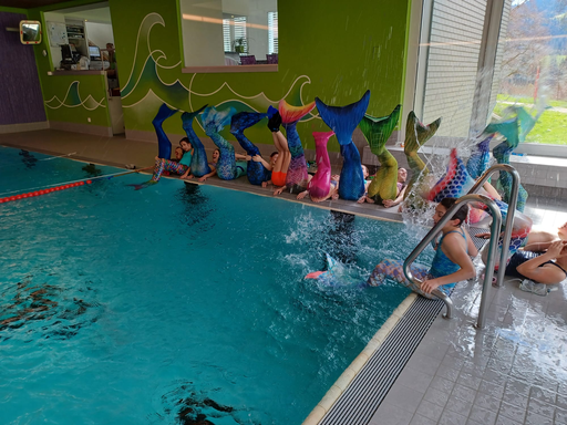 Meerjungfrauen/Neptunschwimmen