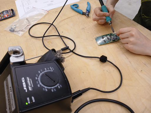 Löte dir deinen eigenen elektronischen Würfel